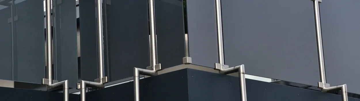 Glasbalkongeländer